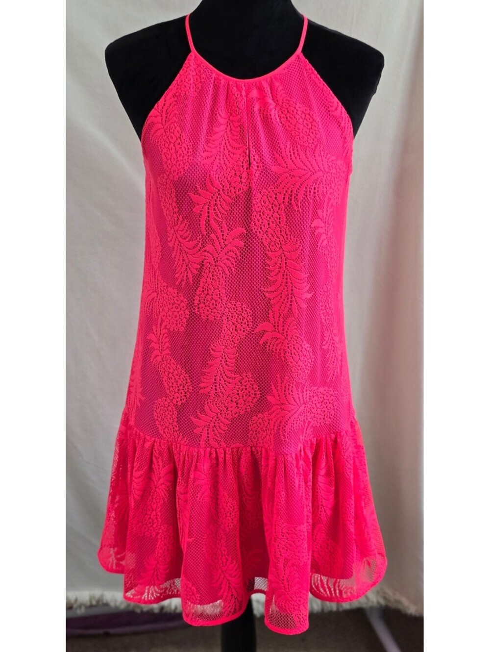 Vibrant Lilly Pulitzer Isabeau Dress with Ruffled hem size small